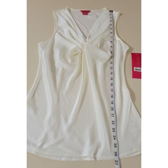 Sunny Leigh Ivory Knotted Front Sleeveless Top - Picture 4 of 6
